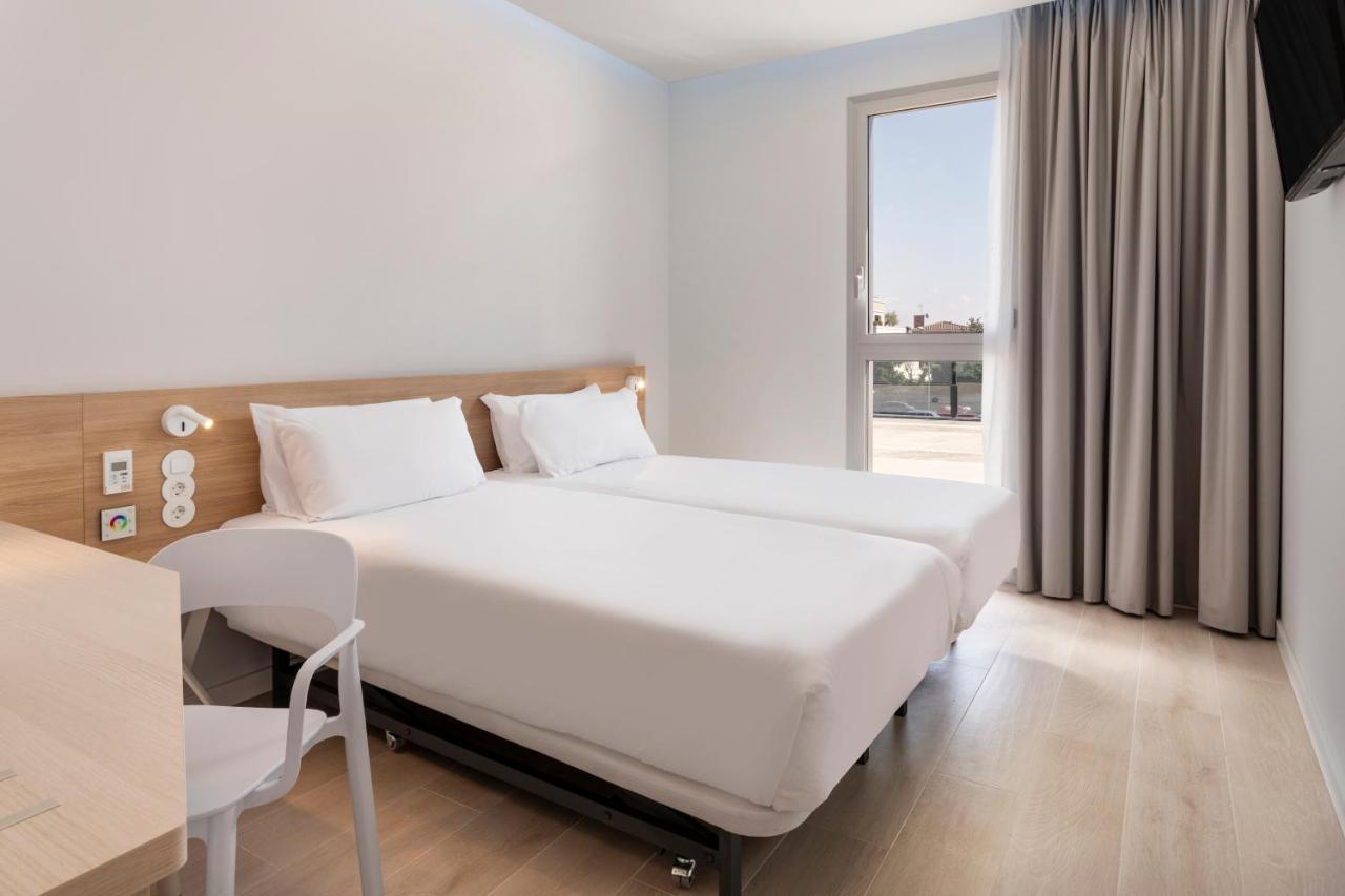 B&B Hotel Лерида Екстериор снимка