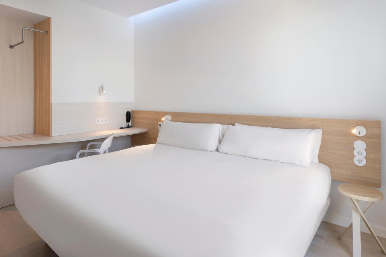 B&B Hotel Лерида Екстериор снимка